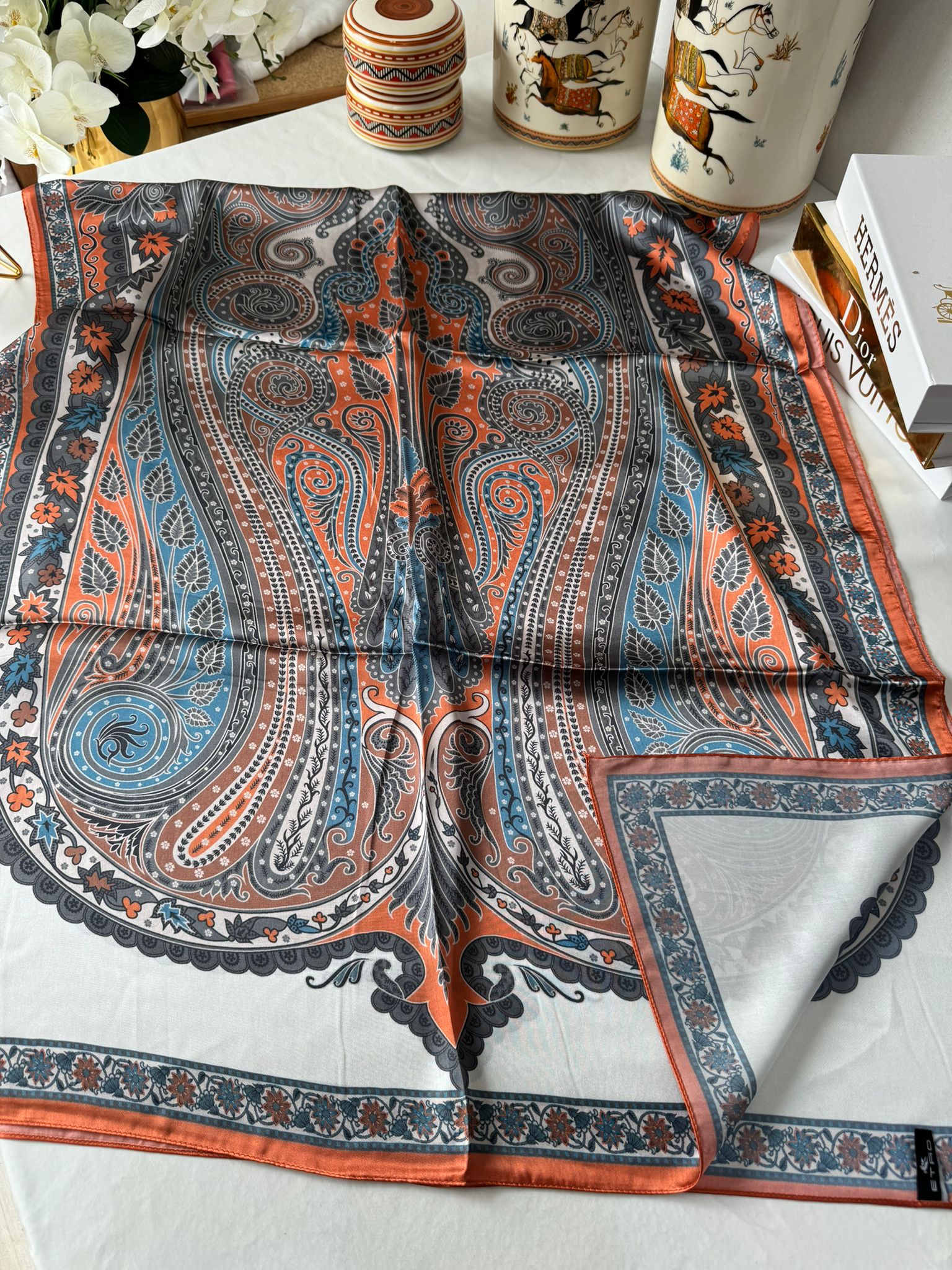 İthal Etro Yeni Sezon İthal Etnik Desen Vual İpek Şal 10041 - Turuncu - Organic ScarfsOrganic Scarfs