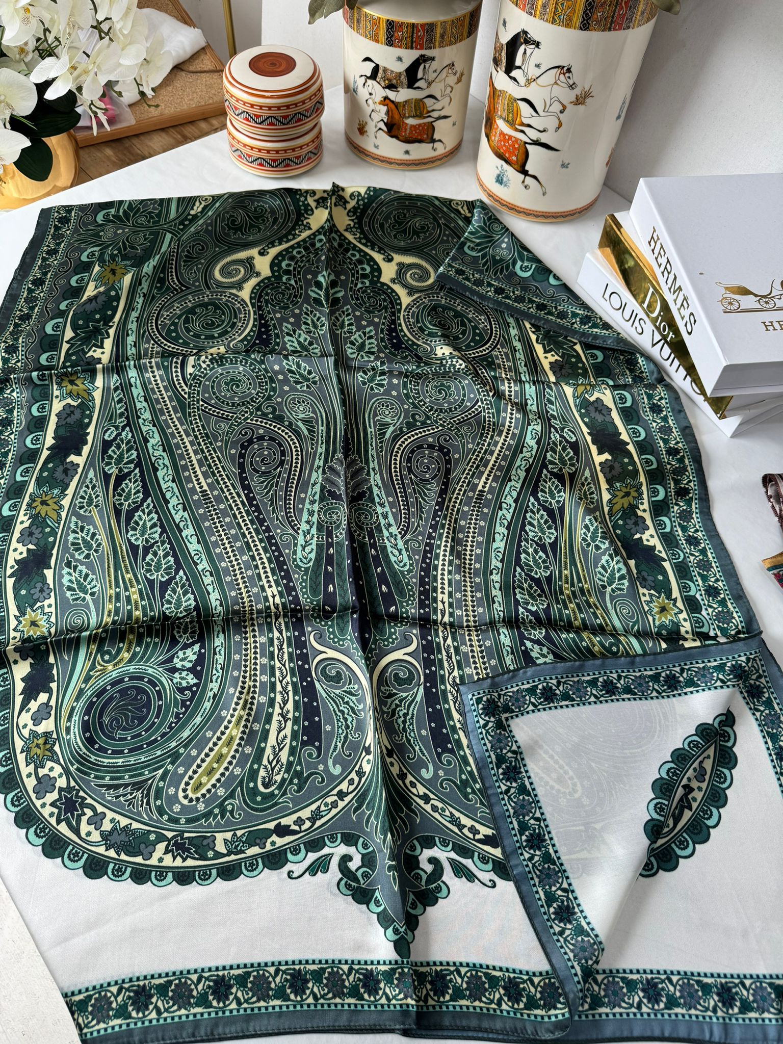 İthal Etro Yeni Sezon İthal Etnik Desen Vual İpek Şal 10041 - Zümrüt - Organic ScarfsOrganic Scarfs