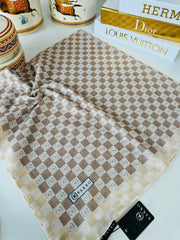 Vakko Dama Monogram Pamuk İpeksi Eşarp 38442 - Sütlü Kahve - Organic ScarfsOrganic Scarfs