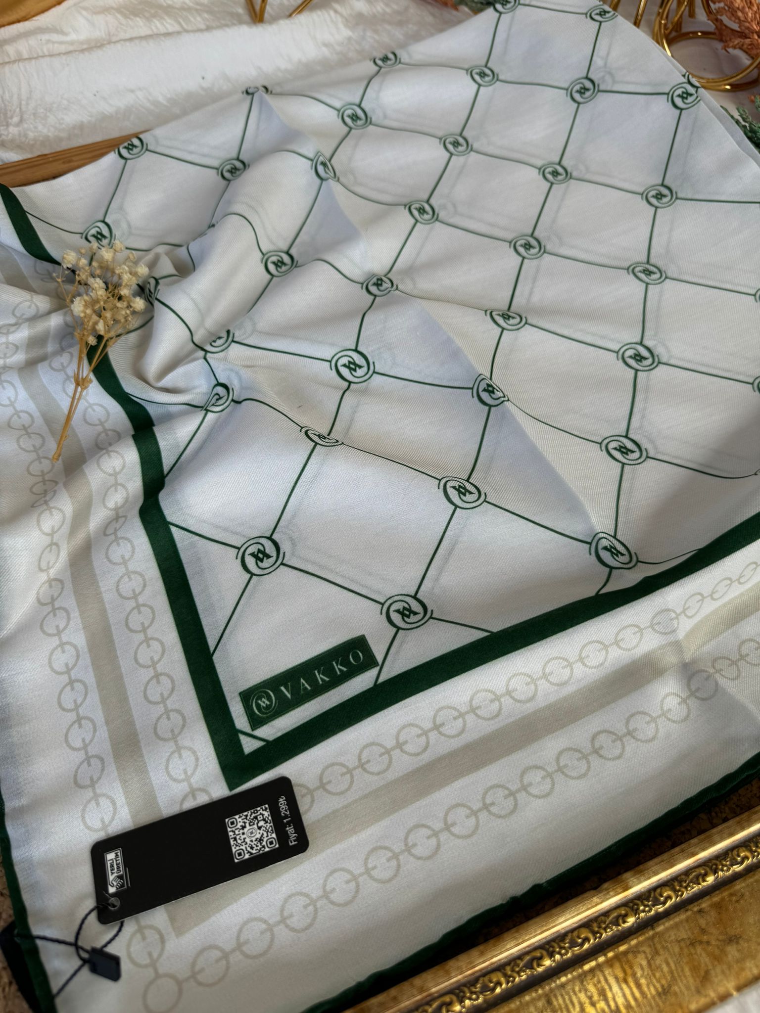 Vakko Zincir Detaylı Pamuk Soft Eşarp 54380 - Haki - Organic ScarfsOrganic Scarfs
